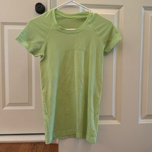 Lululemon Swiftly Tech Short-Sleeve Shirt *Hip Length